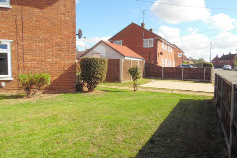 FRONT &amp; DRIVEWAY