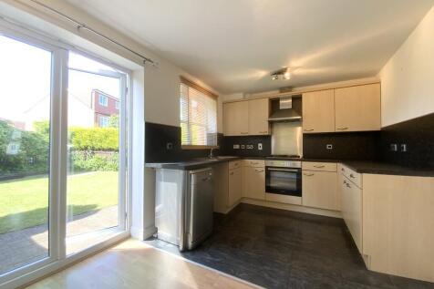 Lockyer Close, York photo 3