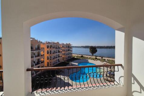 Unrivalled view west