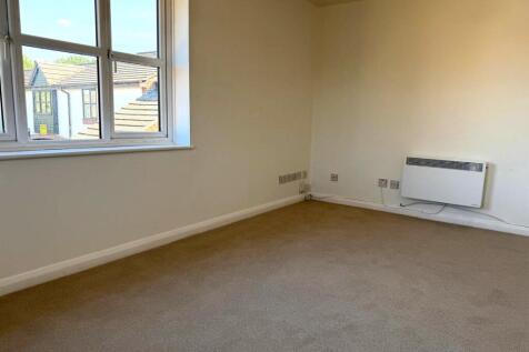 Oat Close, Aylesbury, Buckinghamshire photo 2