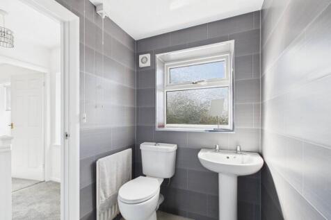 Cypress Road - Bathroom (1)