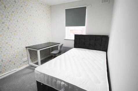 Westfield Court, Westfield Road, Hyde Park, Leeds, West Yorkshire, LS3 photo 5