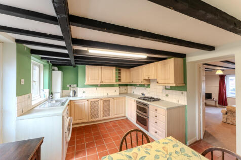 40 Commercial Street  (3 of 15)