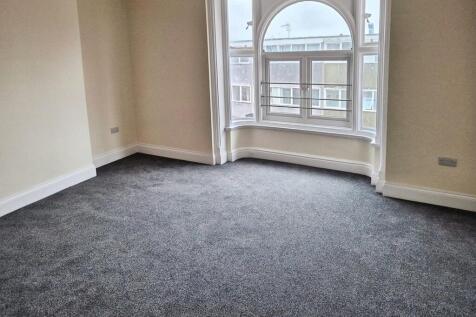 b88d0c3b-Bedroom