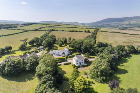 Ballacregga House &amp; Barn