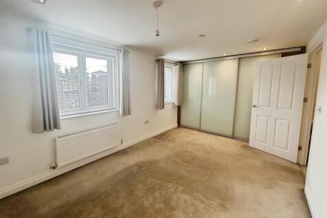 b2acf96e--4298-BAA1-ED411412F36D-20751-00000F6D9EA