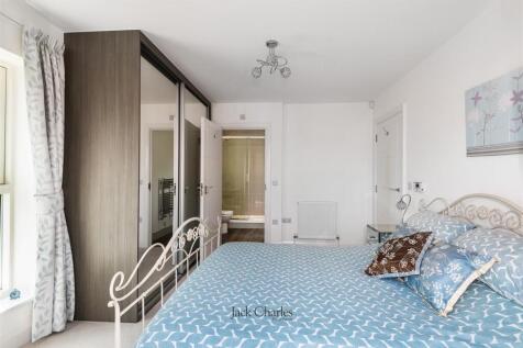 7 High Tree Lane, TN2 3FR 016.jpg