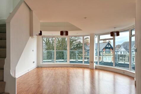Open Plan Living/Dining Room