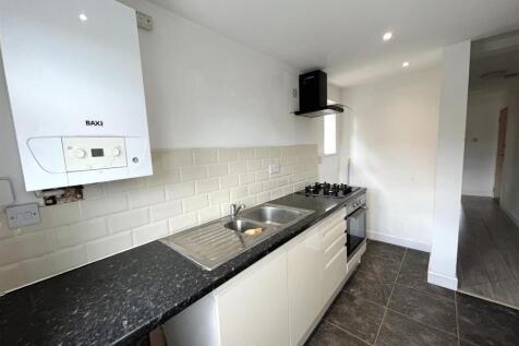 Albany Road, Earlsdon- Kitchen.jpeg