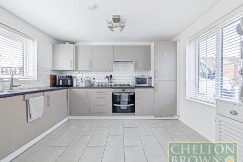 Kitchen &amp; Diner