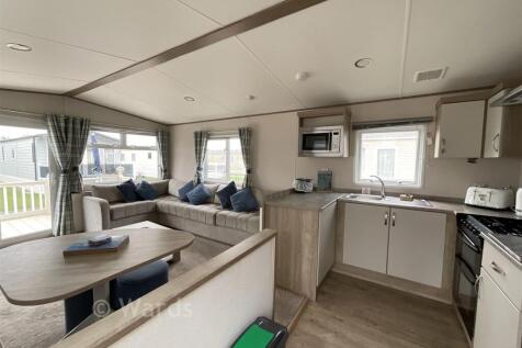 Lounge/Kitchen
