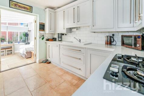 WhatsApp Image 2025-04-29 at 21.25.20_20cb87fc.jpg