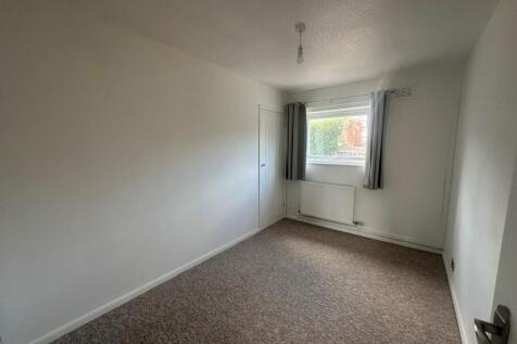 Two Double Bedroom Apartment with Private Garden & Allocated Parking, Exmouth photo 5