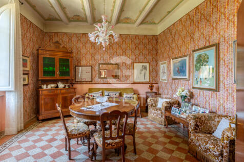 Interno