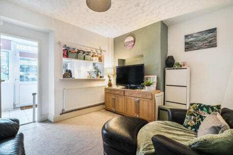 1384675-5-692d917...