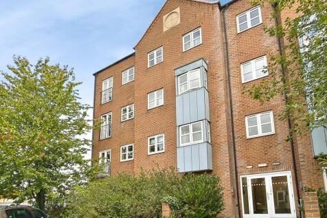 2-bed flat on Trinity View, Gainsborough, £600/mo