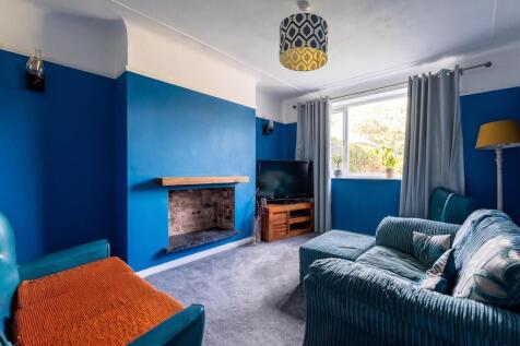 27 Knowsley Road,...