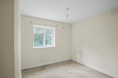First &amp; Second Floor Flat, 27 Carnarvon Road, London E15 4JW