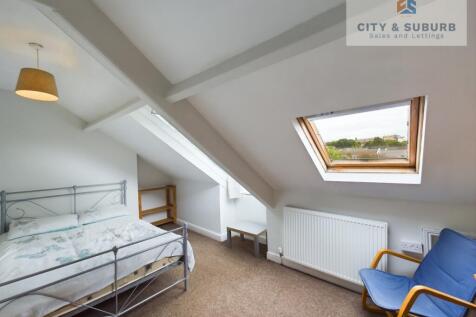 CAM01351G0-PR0110-STILL013