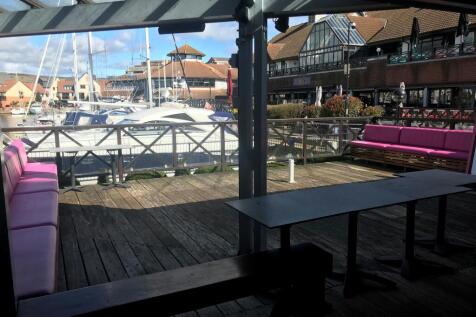 P230395_PHOTO 2  3031 The Boardwalk Port Solent10.jpg