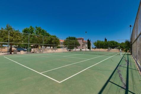 Tennis Courts