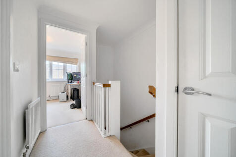 1374055-12-6909d4...