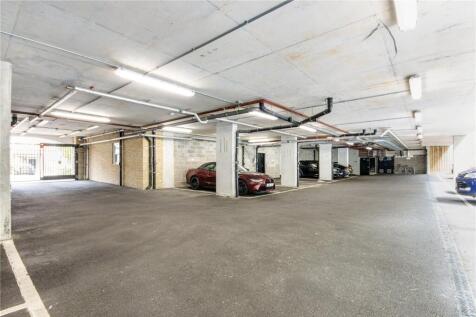 Parking/Garage