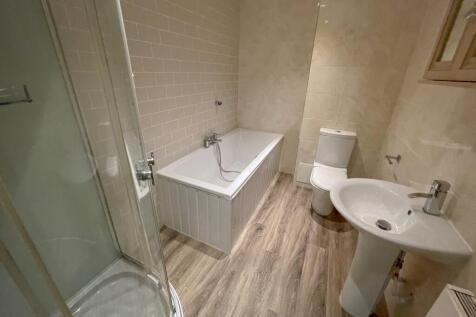 Flat 1, 27-29 Staffo