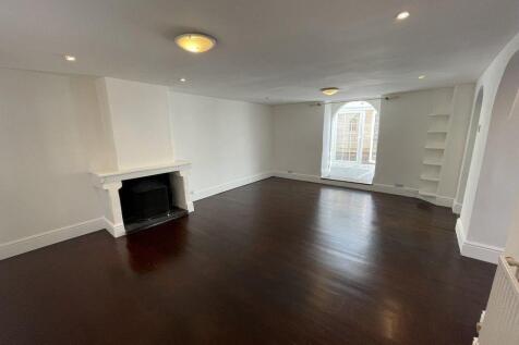 Silver Street, Kington Langley photo 3