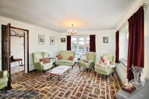 Detached Rural Bungalow