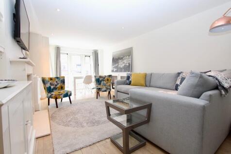 Charter Quay photo 3