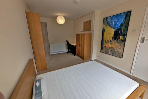 LL own room 1