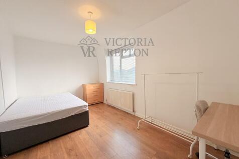 Conygre Grove, Filton BS34 photo 3