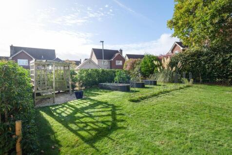 11 Erleigh Drive-51.jpg