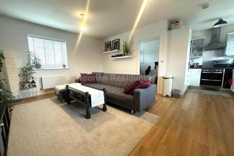 Buttercup Avenue photo 3