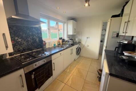Room Available, Birmingham Road, B43 6NW photo 3