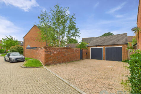 CAM04024G0-PR0029-STILL041