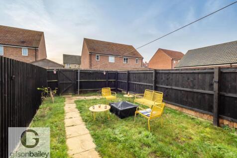 5PetrelClose-29