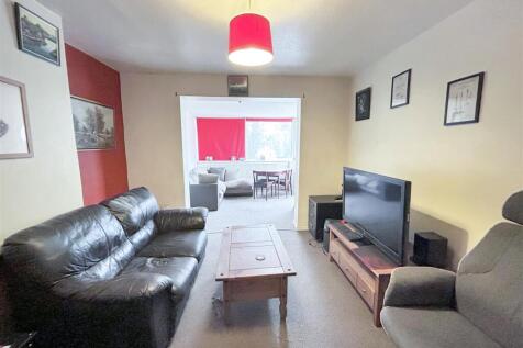 sitting room .jpg