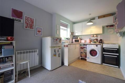 Living/Kitchen Area