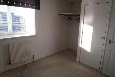 Oakley Close, Newton Heath, Manchester photo 4