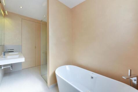 Flat 13 (2nd Floor), (7).JPG