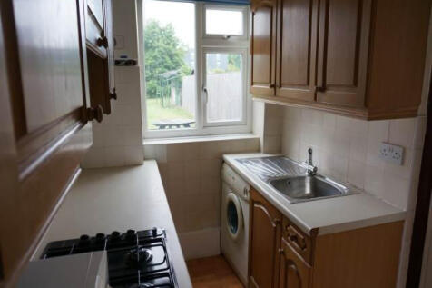 Oaklands Avenue, Loughborough photo 2