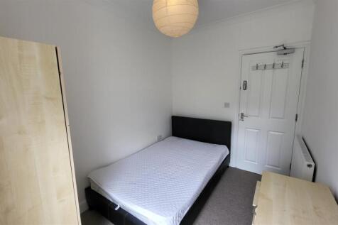 room 4 diff angle .jpg