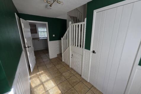 Entrance Hallway.jpg