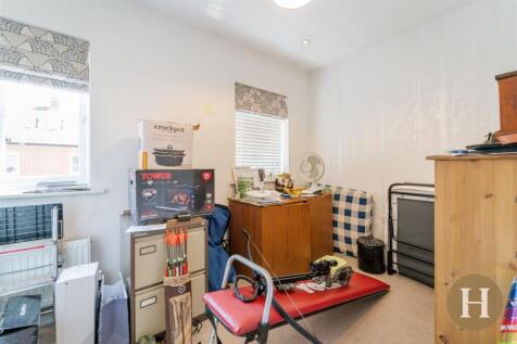 Hadleigh Estate Agents-22.jpg