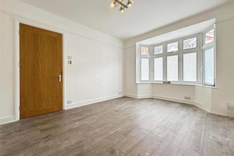 Winchester Road, Reading, Berkshire, RG2 photo 3