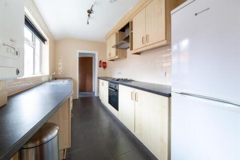 £100pppw - Biddlestone Road, Heaton, NE6 photo 3