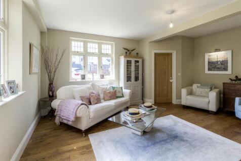 15 Upper Packington Road