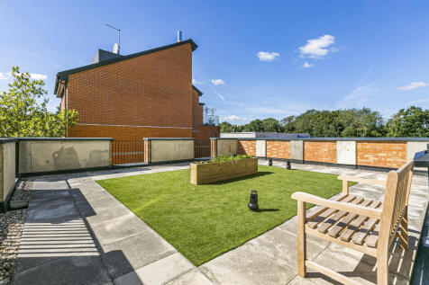 Communal roof terrace